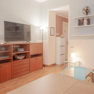paolo-sarpi-58-nel-cuore-pulsante-di-milano.it-lombardy.com/